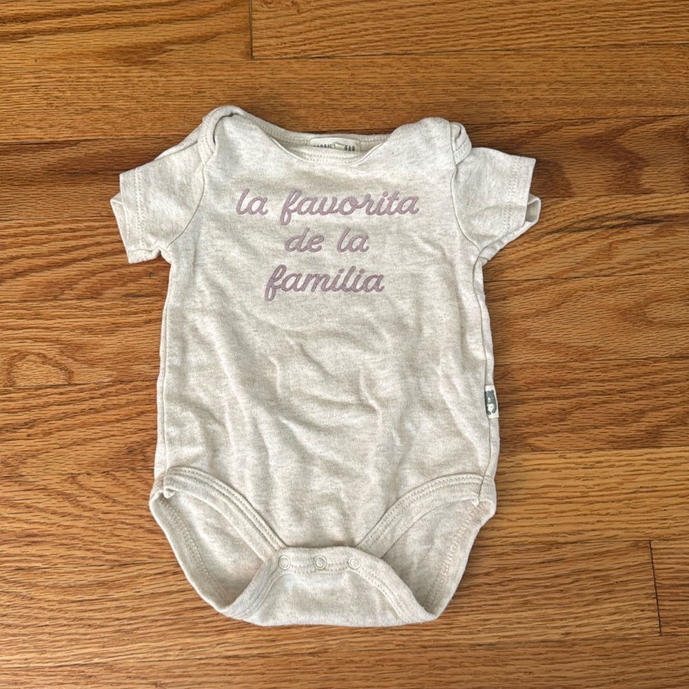 Organic Cotton Onesie (6-9 months) - baby girl